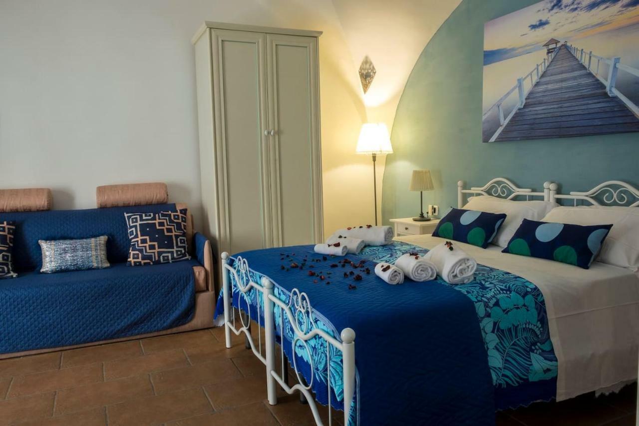 Apartamento Little House Napoli Exterior foto