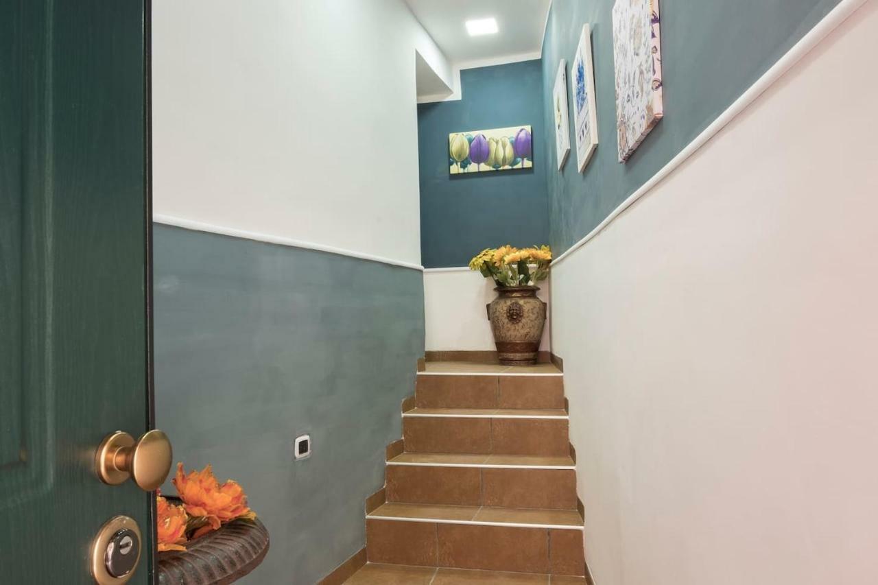 Apartamento Little House Napoli Exterior foto