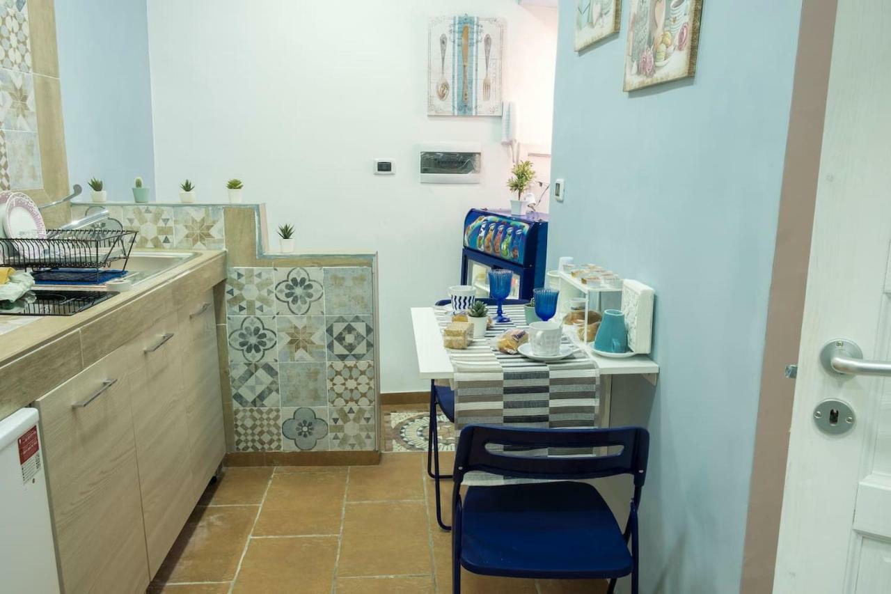 Apartamento Little House Napoli Exterior foto