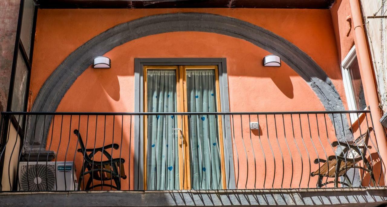 Apartamento Little House Napoli Exterior foto